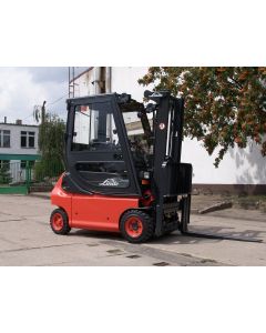 Vollkabine für Linde 335 E14, E16(C), E18(C/P), E20(P) vorne