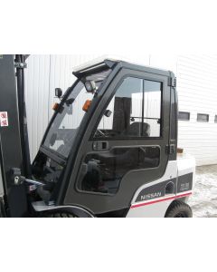 Vollkabine für UniCarriers (Nissan/Atlet/TCM) LX35 vorne