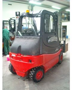 Heckscheibe mit Wischer für Linde 336 E20, E25, E30